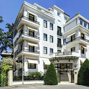 ***** Hotel Lord Byron - Small Luxury Of The World Italië